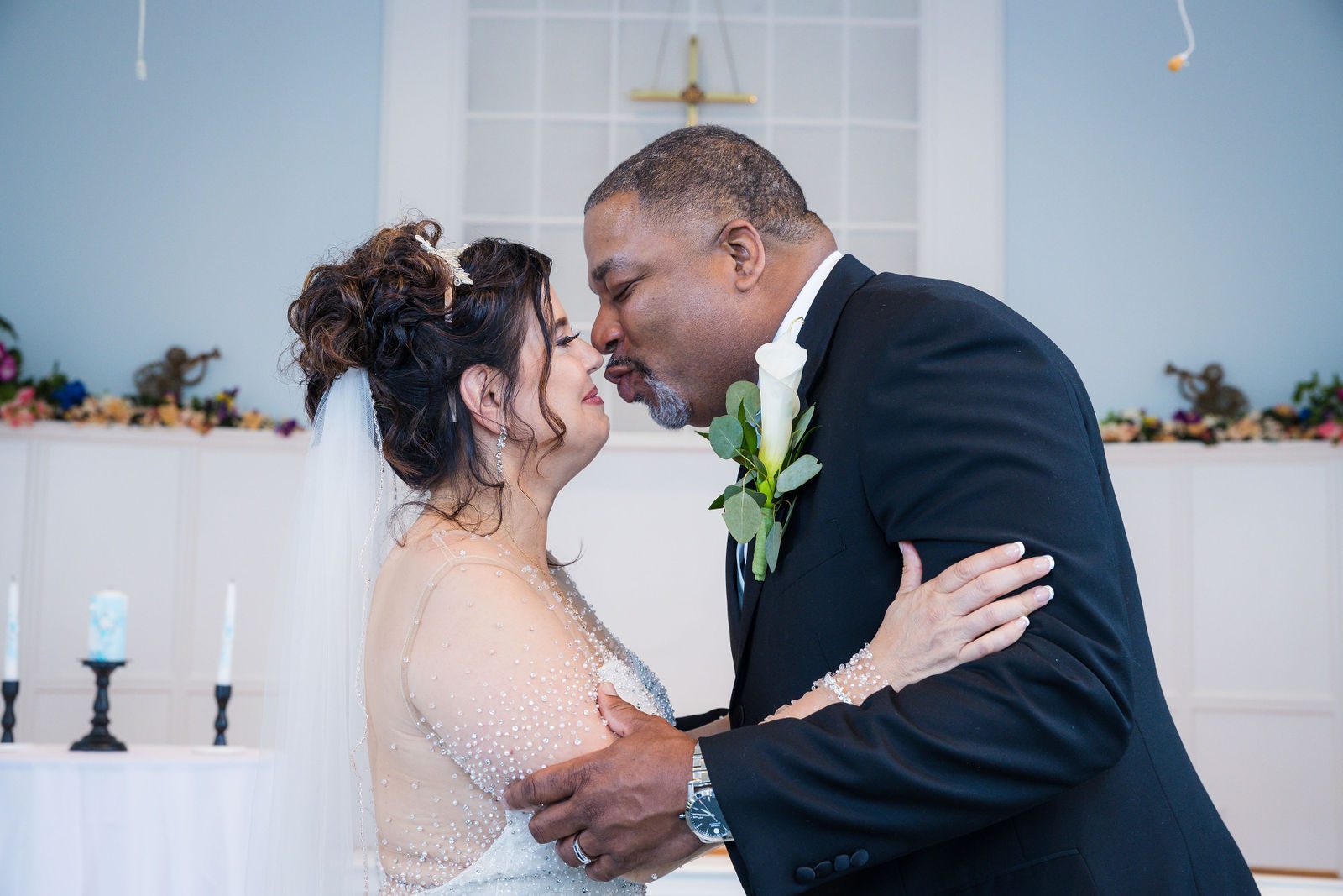 Jolene and William share their first kiss